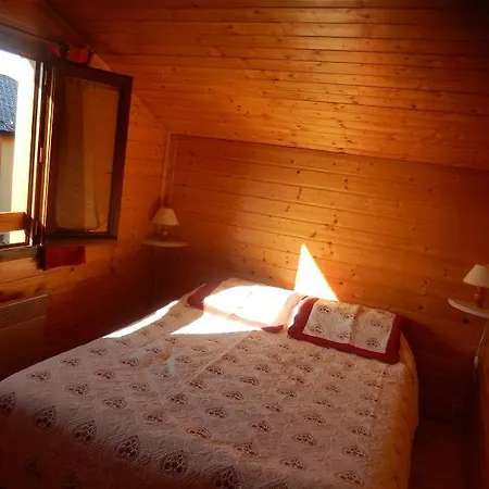 Chalet Pyrenees 2000 A La Location Pour 6 Personnes Bolquere